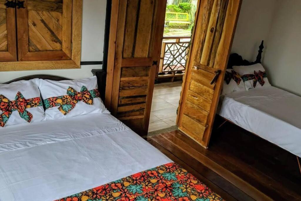 El Encanto Mountain Cabin 萨兰托 外观 照片