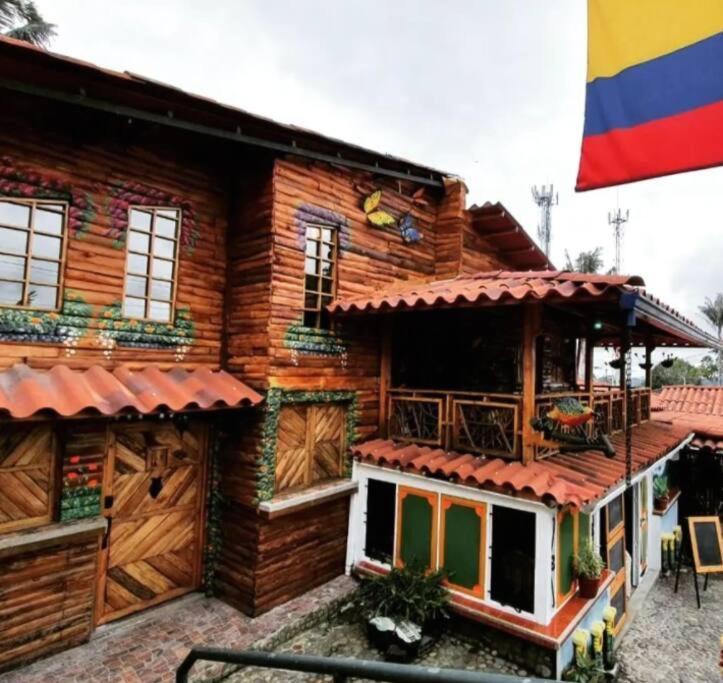 El Encanto Mountain Cabin 萨兰托 外观 照片