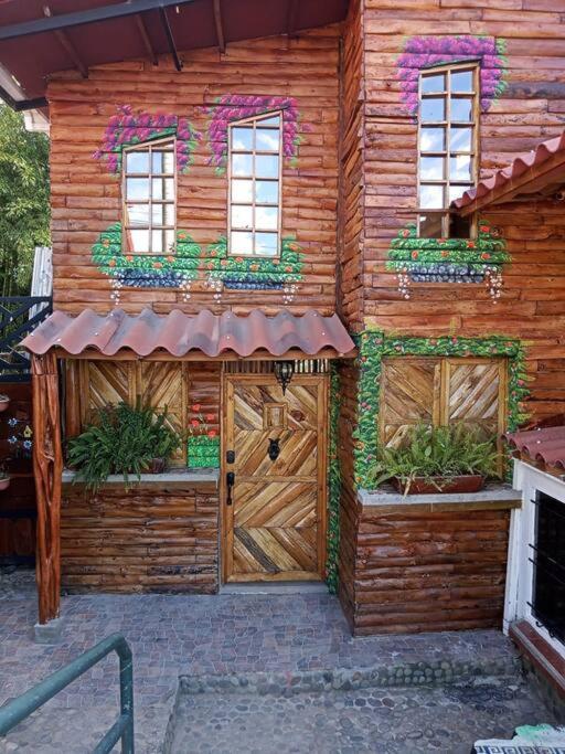 El Encanto Mountain Cabin 萨兰托 外观 照片